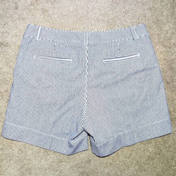 Dockers Classic Striped Shorts - Picture 2 of 5